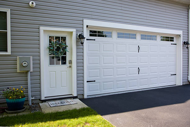 24/7 Emergency Garage Door Panel Replacement experts in Copeland, OK